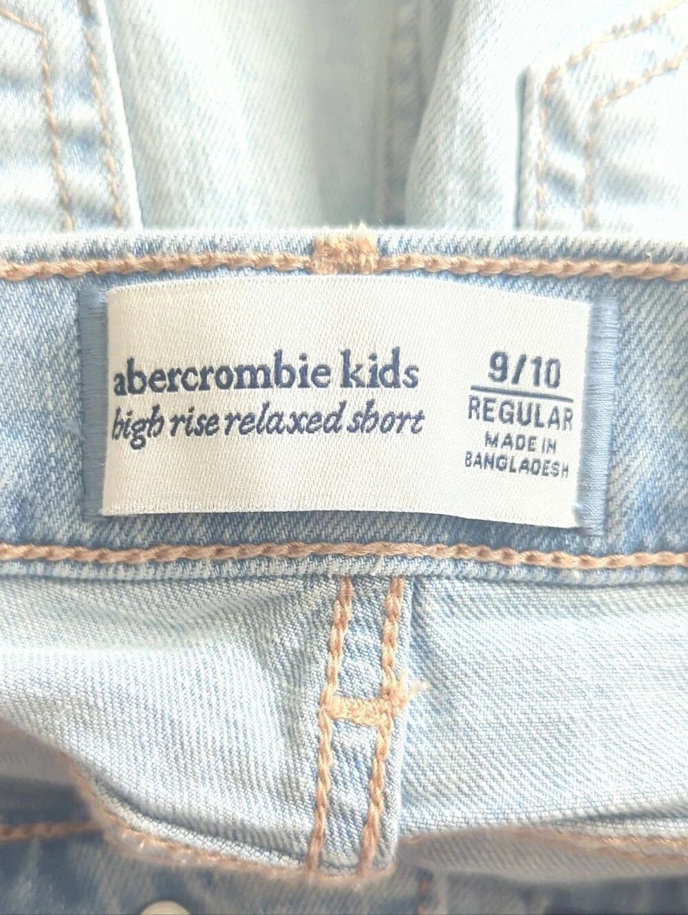 Abercrombie Kids Girl' High-Rise Relax Short Light Wash Distressed Size 9/10